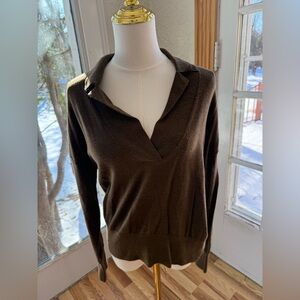 BANANA REPUBLIC 100 % MERINO WOOL cute sweater in excellent condition size L